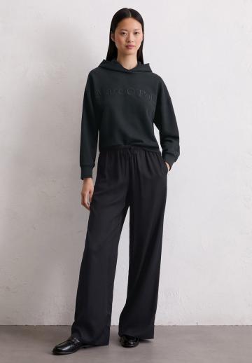 Пуловер с капюшоном