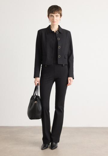 Короткая куртка