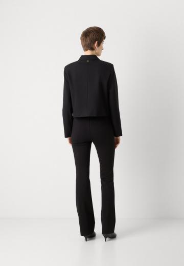 Короткая куртка