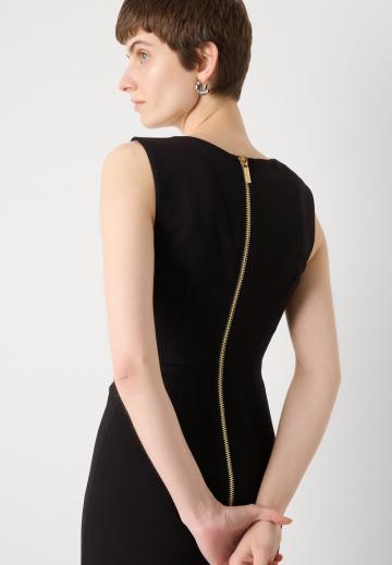 Платье футляр