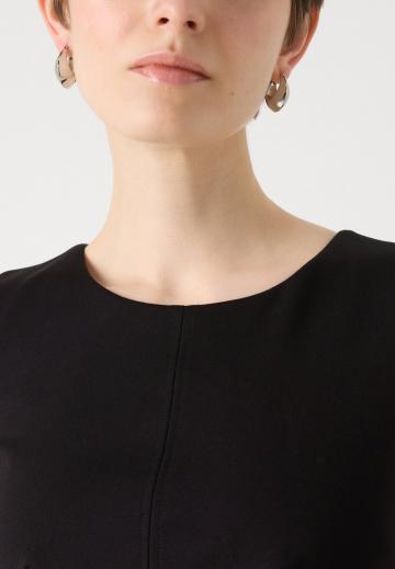 Платье футляр