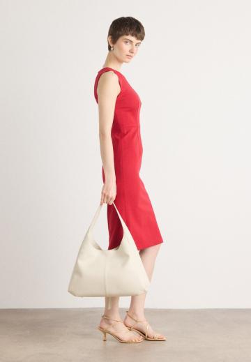 Платье футляр