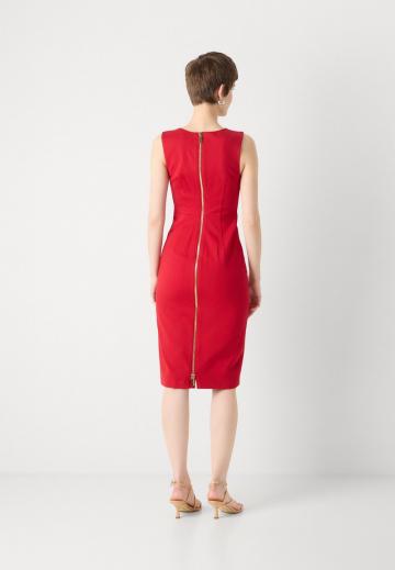 Платье футляр