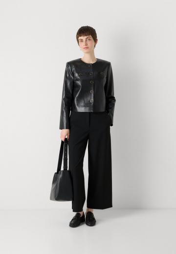 Короткая куртка