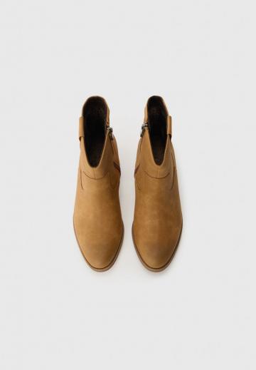 Ковбойские сапоги