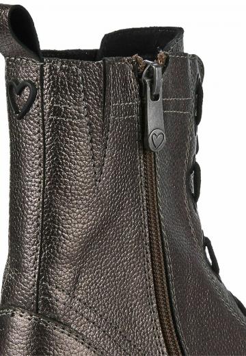 Ботинки на шнуровке