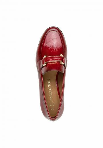 Туфли с высоким носом