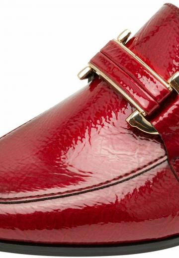 Туфли с высоким носом