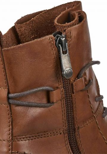 Ботинки на шнуровке