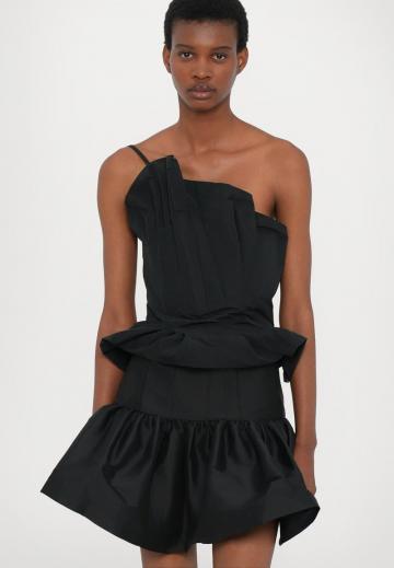 Топ на бретельках