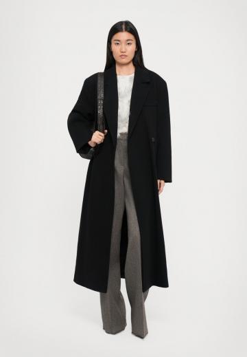 Шерстяное пальто