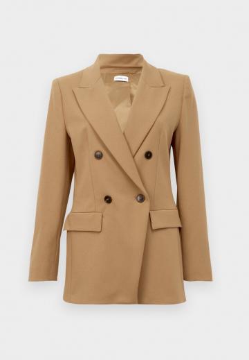 Блейзер с накладными карманами