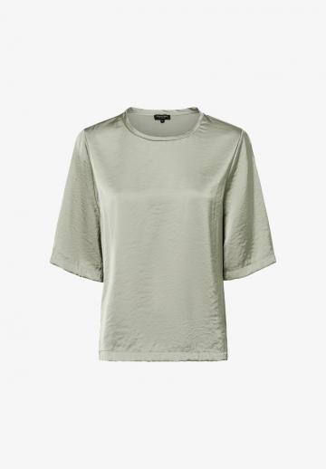 Атласная блузка