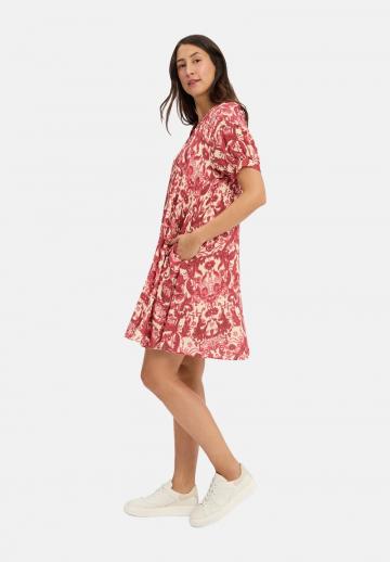 Короткое платье