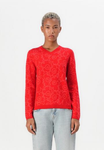 Пуловер с вырезом V