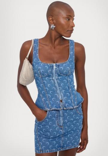 Джинсовая жилетка