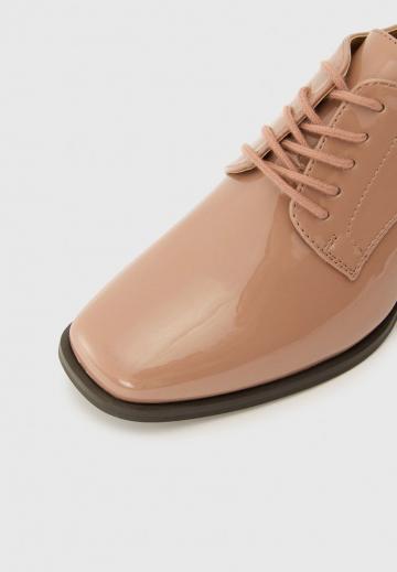 Туфли на шнуровке