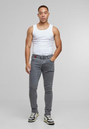 Узкие джинсы