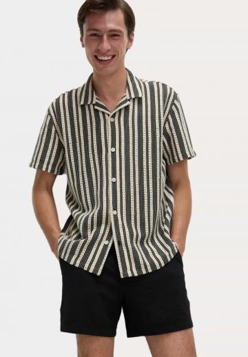 Рубашка с коротким рукавом