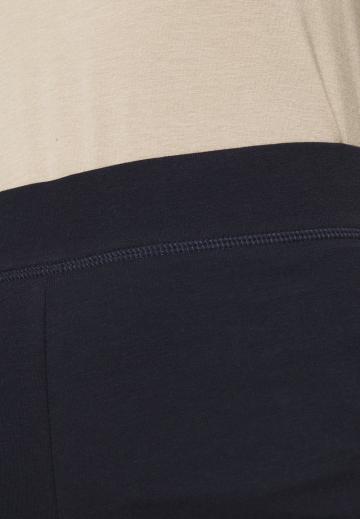 Узкие брюки