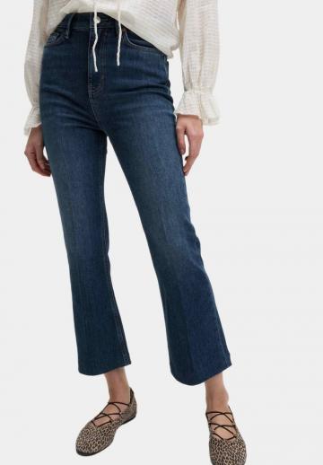 Короткие джинсы