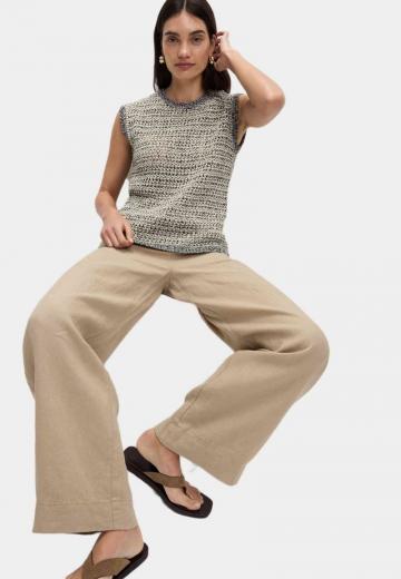 Пуловер без рукавов