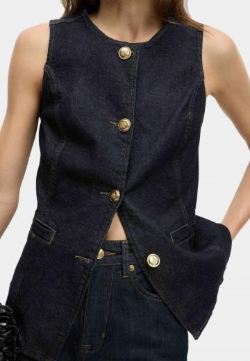 Джинсовая жилетка