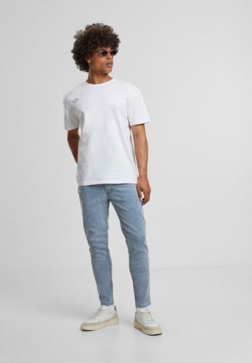 Узкие джинсы