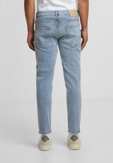 Узкие джинсы