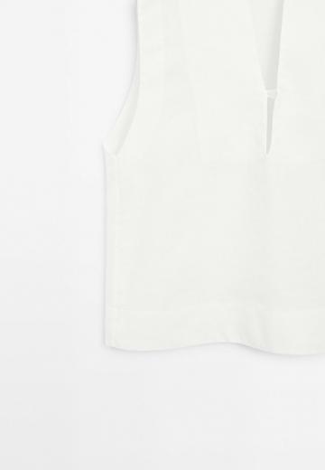 Блузка без рукавов