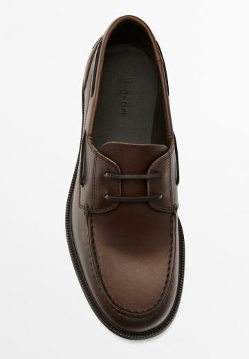 Ботинки на шнуровке