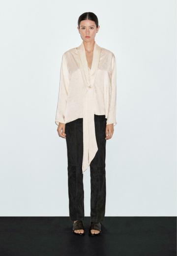 Атласная блузка