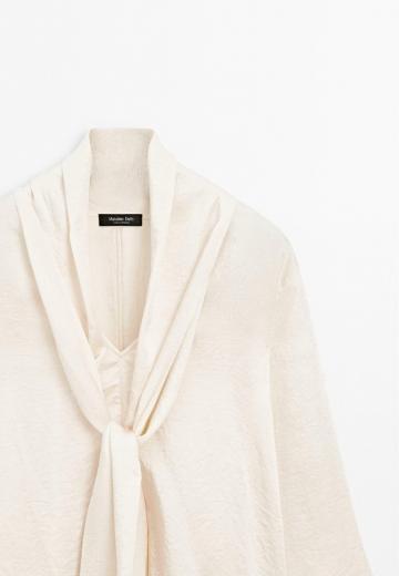 Атласная блузка