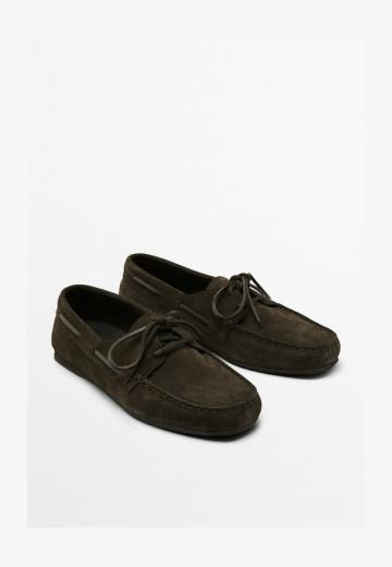 Ботинки на шнуровке