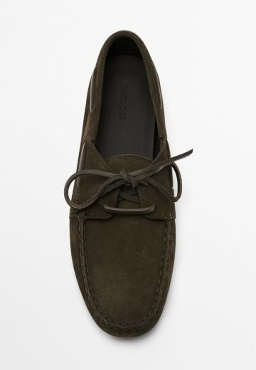 Ботинки на шнуровке