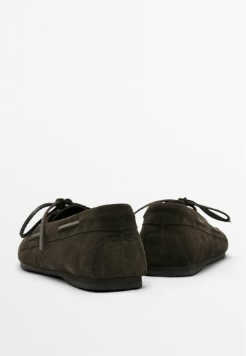 Ботинки на шнуровке