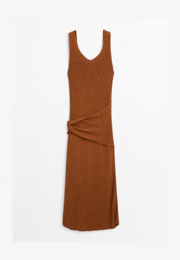 Платье футляр