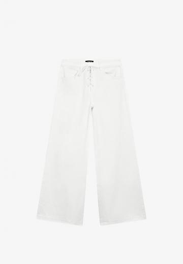 Клешеные джинсы