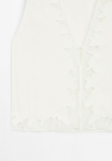 Блузка без рукавов