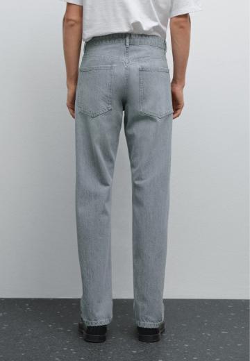 Прямые джинсы