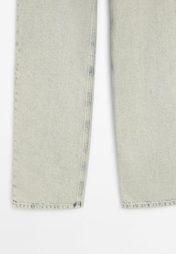 Прямые джинсы