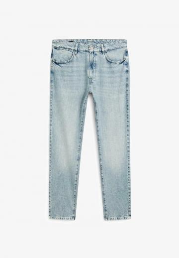 Узкие джинсы