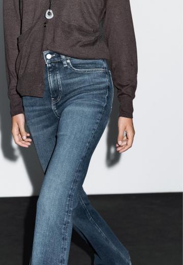 Клешеные джинсы