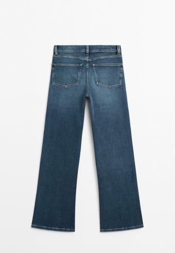 Клешеные джинсы