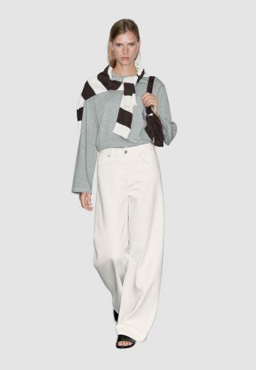 Свободные джинсы