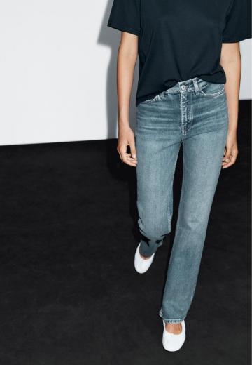 Клешеные брюки