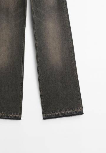 Клешеные джинсы