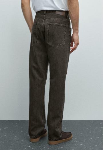 Прямые джинсы