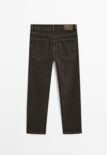 Прямые джинсы