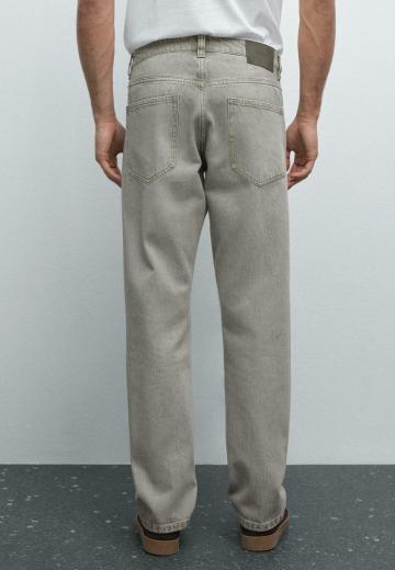 Прямые джинсы